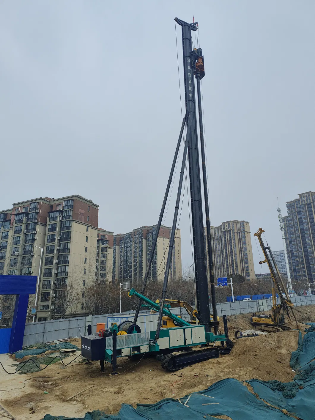 14266*3000*3680 Online Support, Field Maintenance Hf in 20FT Container Hydraulic Static Pile Driver