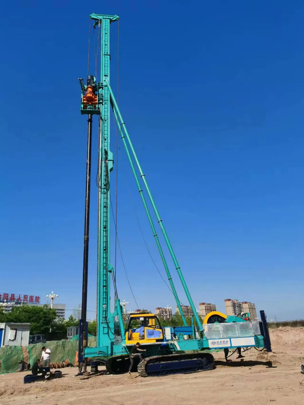 1 Year Hf Excavator Mounted Screw Pile Driver with ISO 9001: 2008